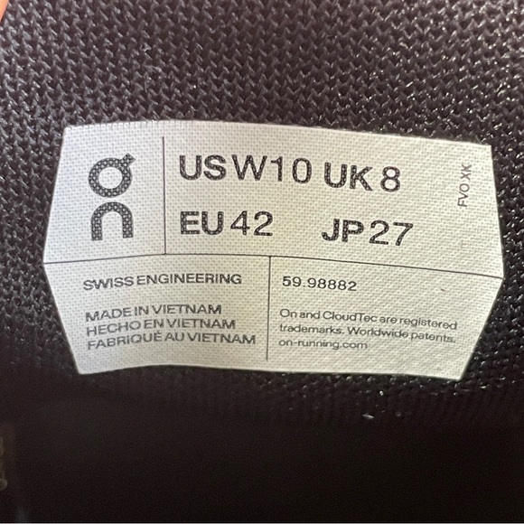 ON Running Cloud 5 Trainers Size UK 8 Womens Black Magnet Surf Running Shoes - Picture 8 of 14